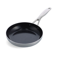 GreenPan - Geneva 4-delige Pannenset 24/24/28 cm - koekenpan + stoofpan met deksel + wokpan Pannenset GreenPan