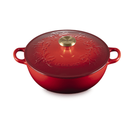 Le Creuset - Marmite Holly Cherry Red 26 cm 4.1 L Le Creuset - Marmite Holly Kersenrood 26 cm 4,1 L Braadpan Le Creuset