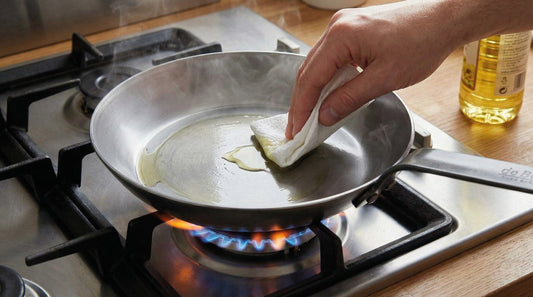 Inbranden van pannen: zo maak je jouw pan echt klaar voor gebruik